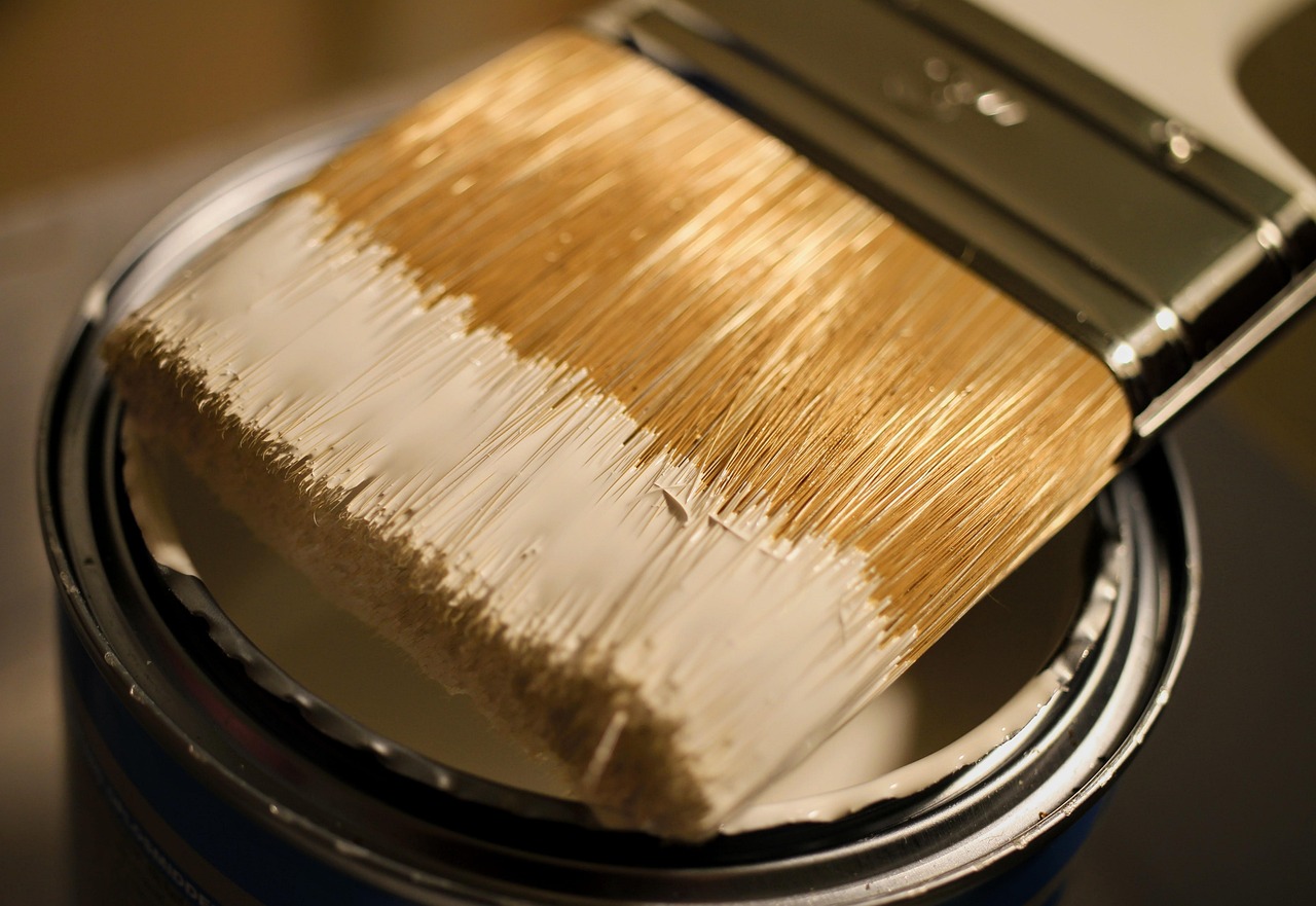 Vernis intumescent vs peinture ignifuge : quelles différences et comment choisir ?